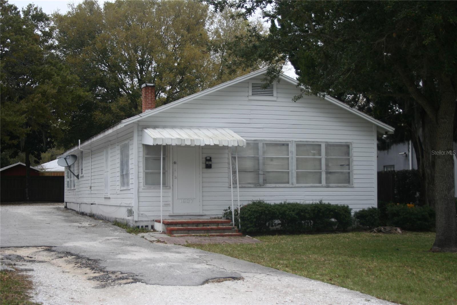Listing Details for 1937 7th Street, SARASOTA, FL 34236