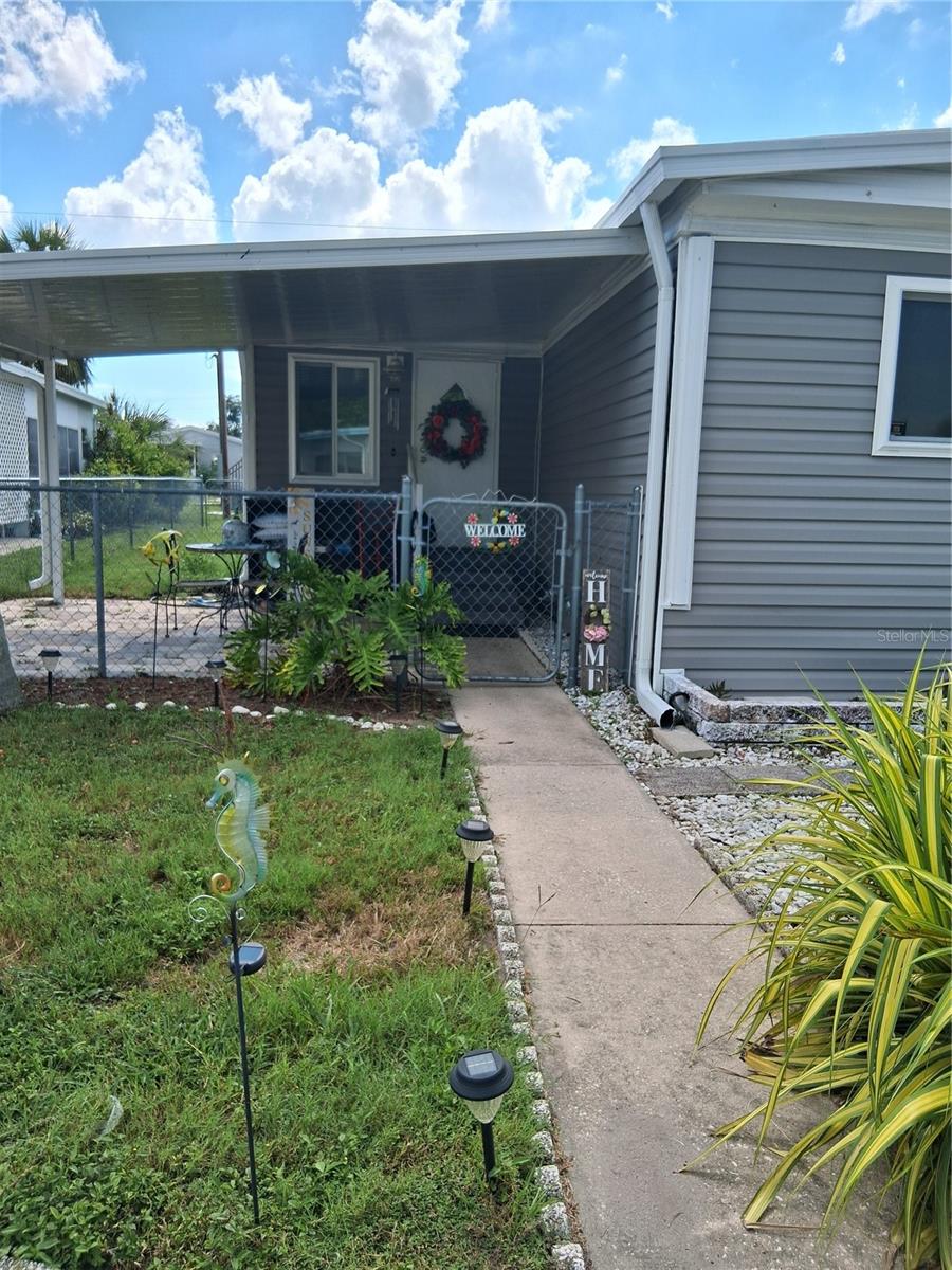 Image 5 of 20 For 6580 Seminole Boulevard 110