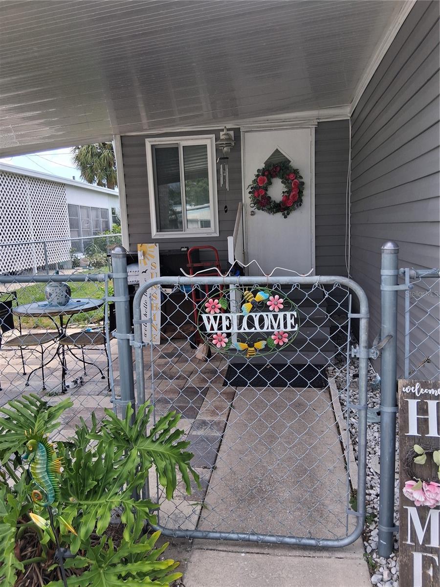 Image 6 of 20 For 6580 Seminole Boulevard 110