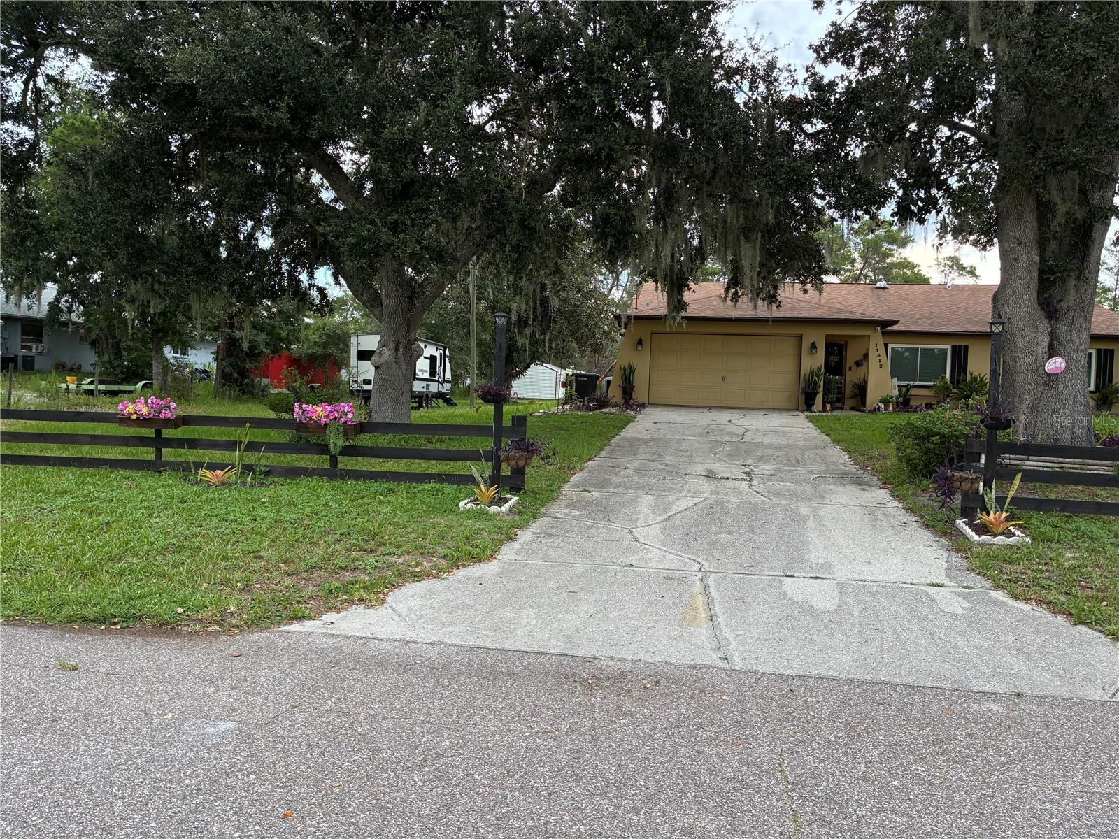 Image 3 of 25 For 11512 Grovewood Boulevard