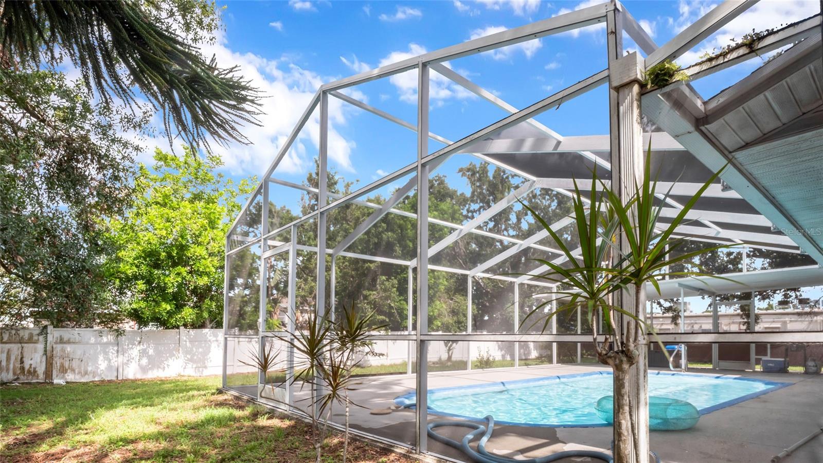 Image 12 of 39 For 1583 Tarpon Avenue