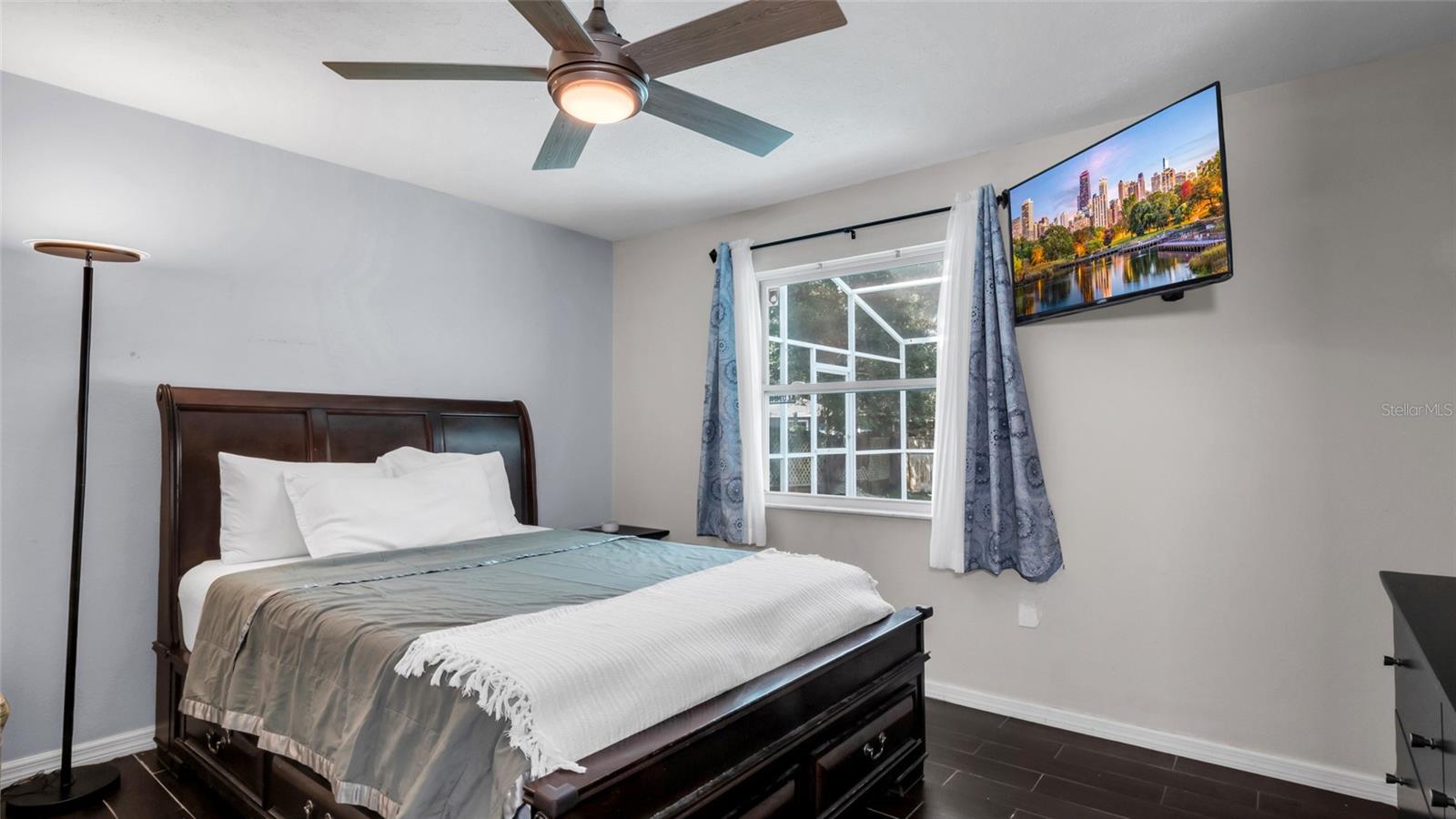 Image 22 of 39 For 1583 Tarpon Avenue