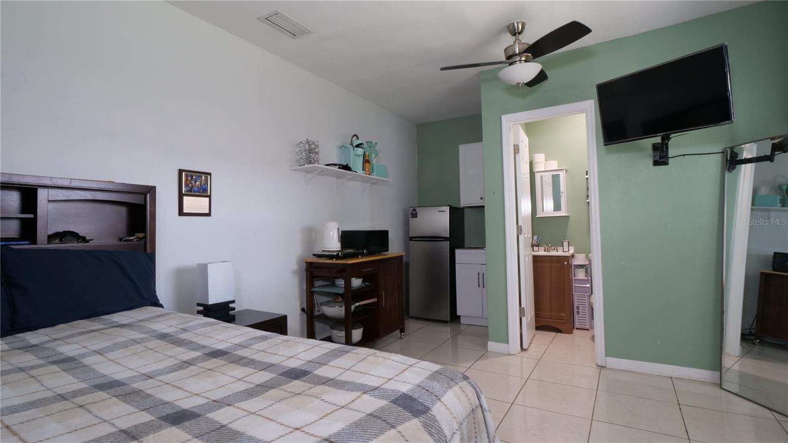 Image 31 of 39 For 1583 Tarpon Avenue
