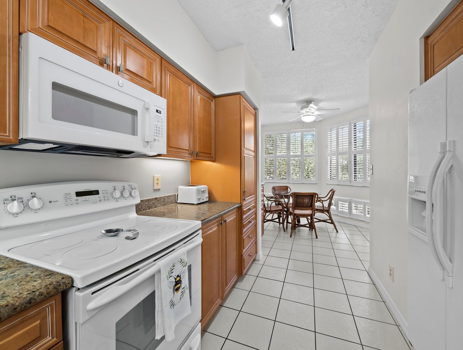 Image 12 of 65 For 1904 Harbourside Drive 202