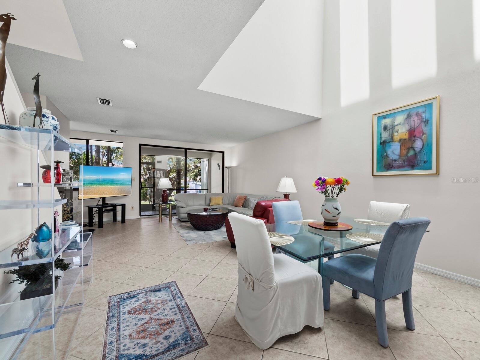 Image 2 of 65 For 1904 Harbourside Drive 202