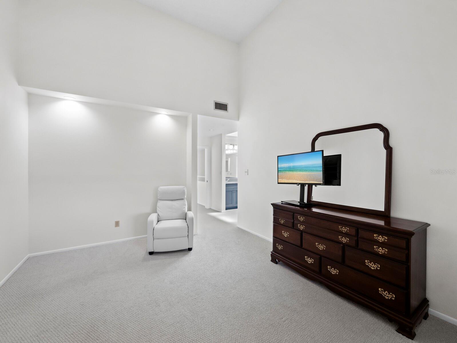 Image 20 of 65 For 1904 Harbourside Drive 202