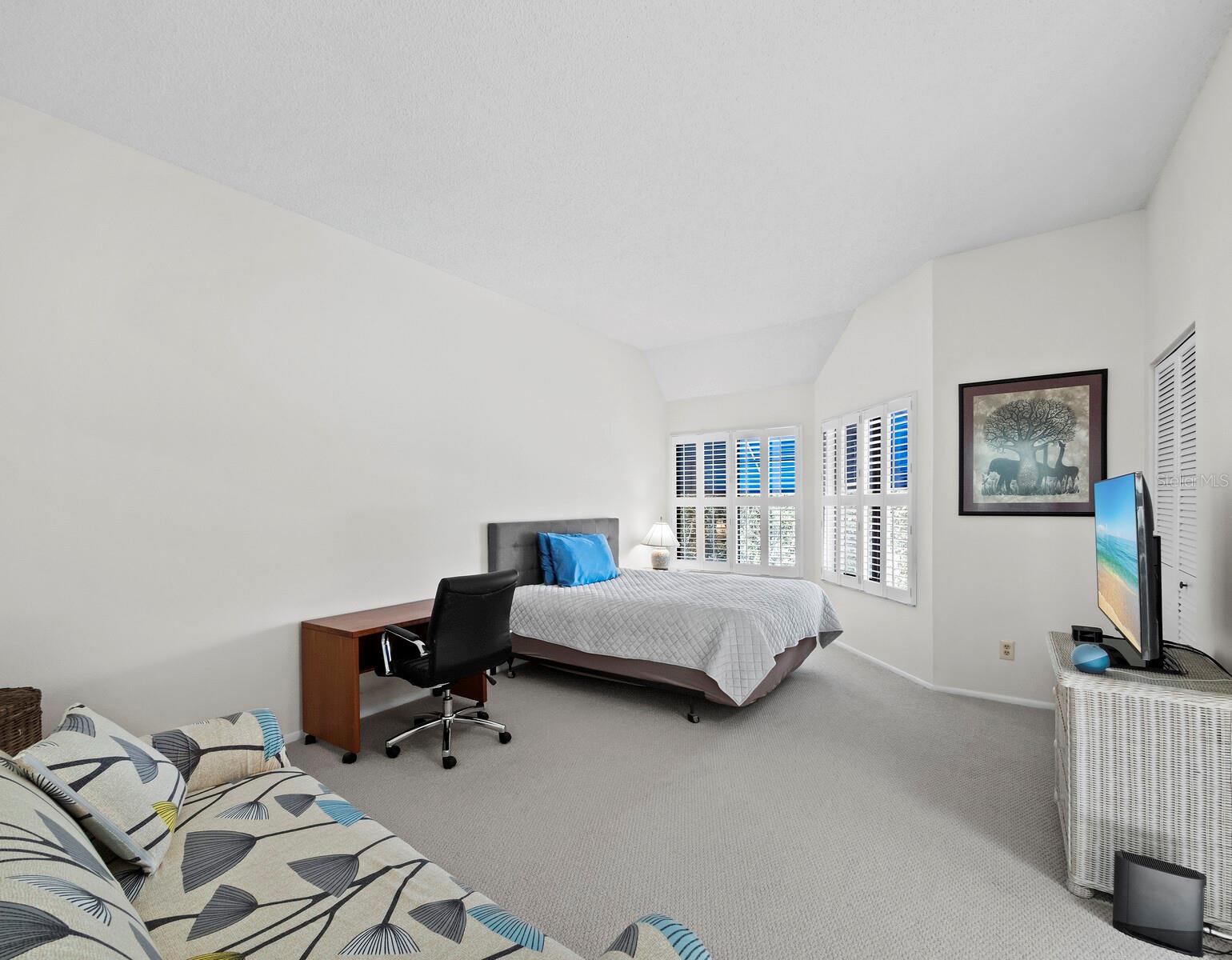 Image 25 of 65 For 1904 Harbourside Drive 202