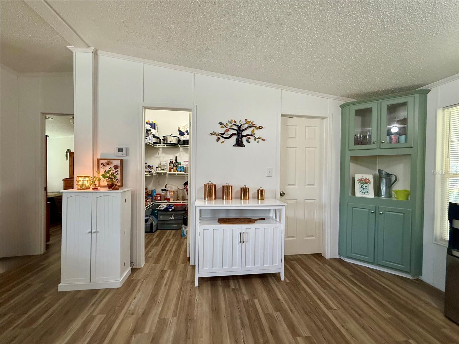 Image 11 of 28 For 1586 Varnadore Street