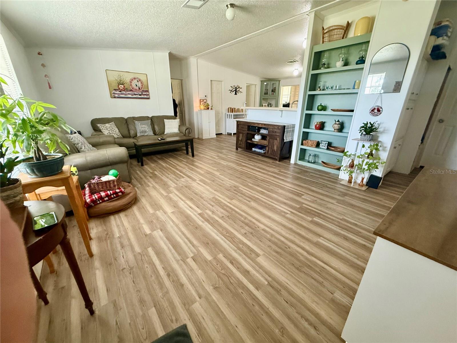 Image 4 of 28 For 1586 Varnadore Street