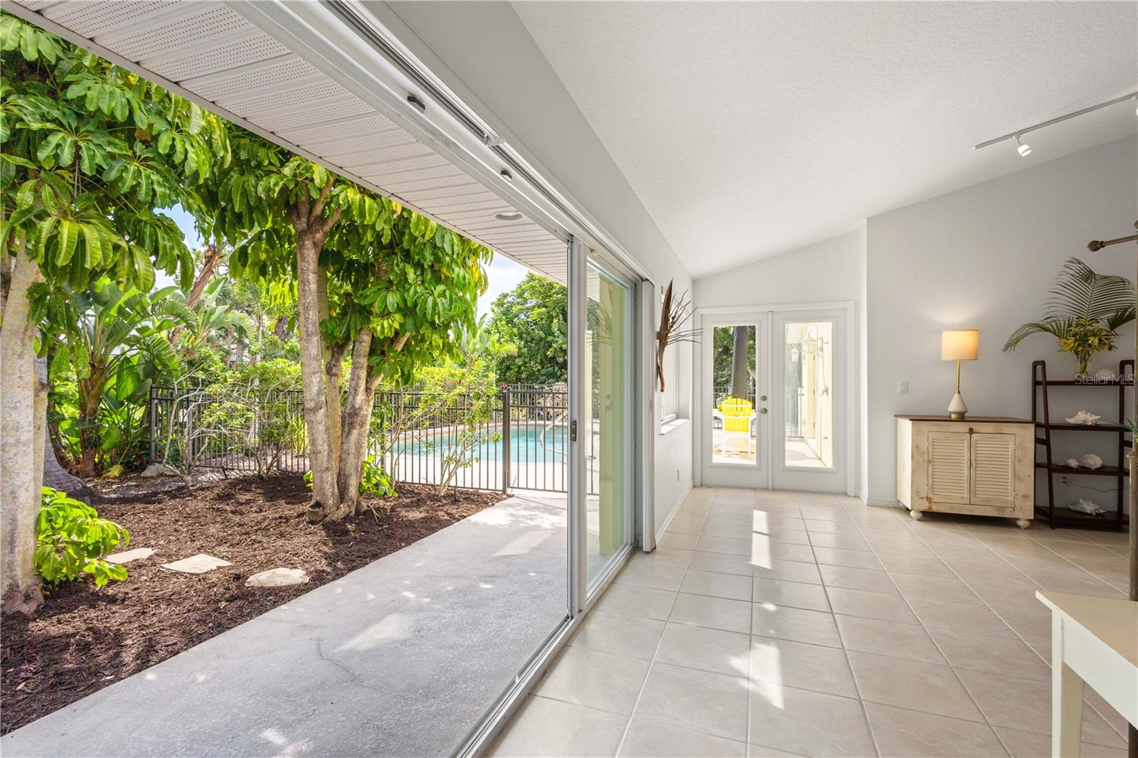 Image 13 of 66 For 5215 Cape Leyte Drive