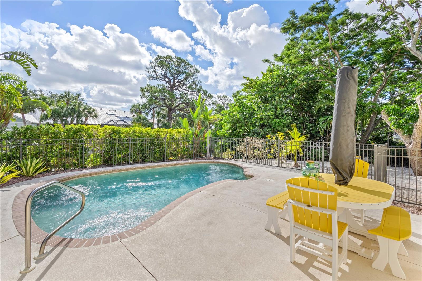 Image 35 of 66 For 5215 Cape Leyte Drive