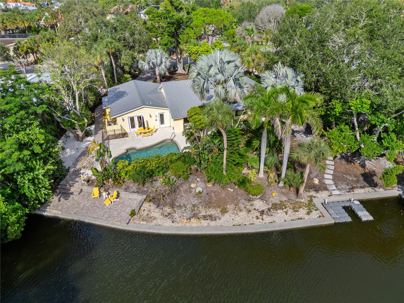 Image 4 of 66 For 5215 Cape Leyte Drive