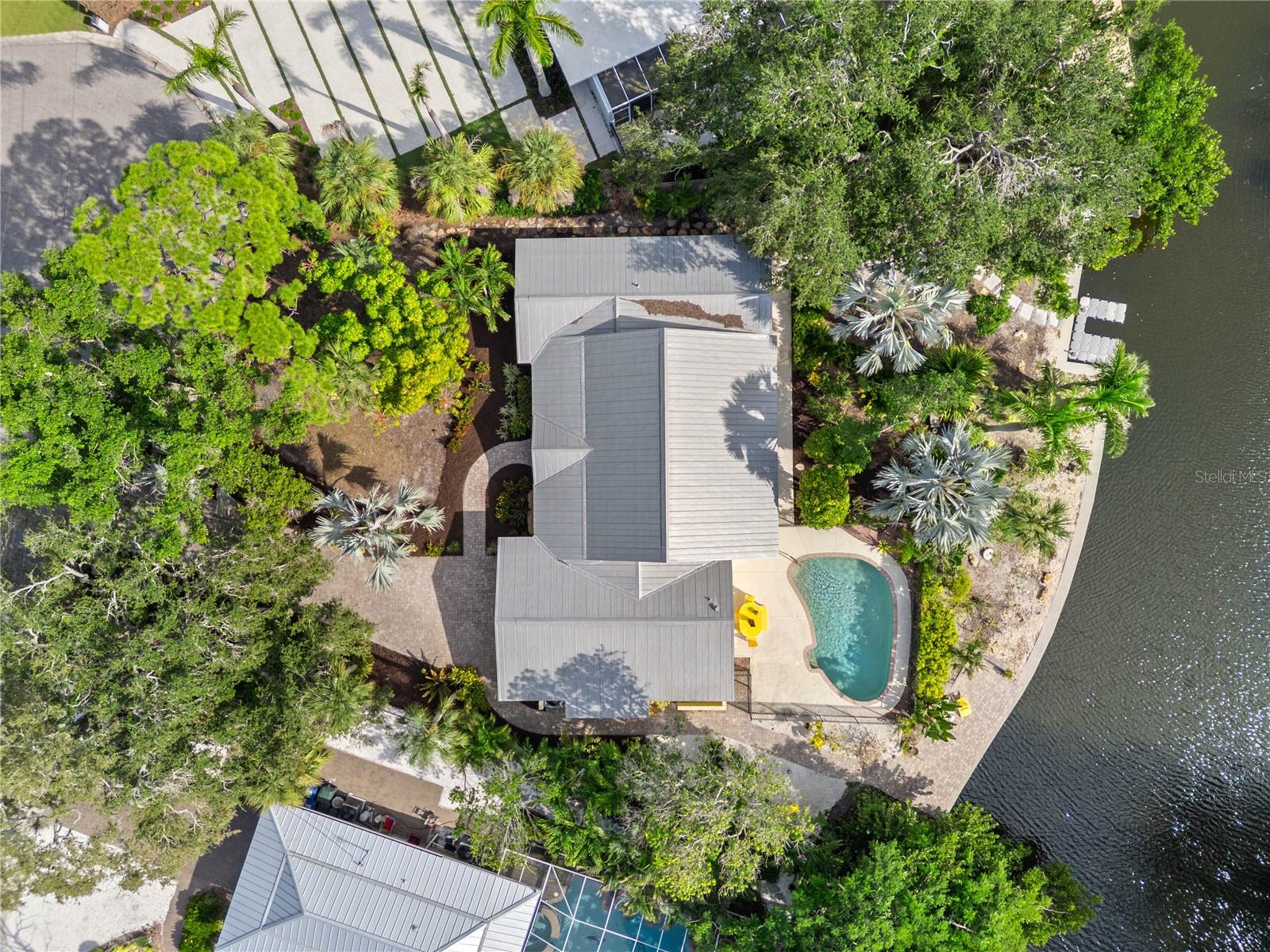 Image 5 of 66 For 5215 Cape Leyte Drive