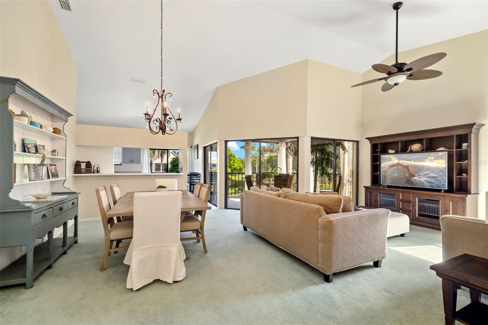 Image 14 of 58 For 5287 Heron Way 205