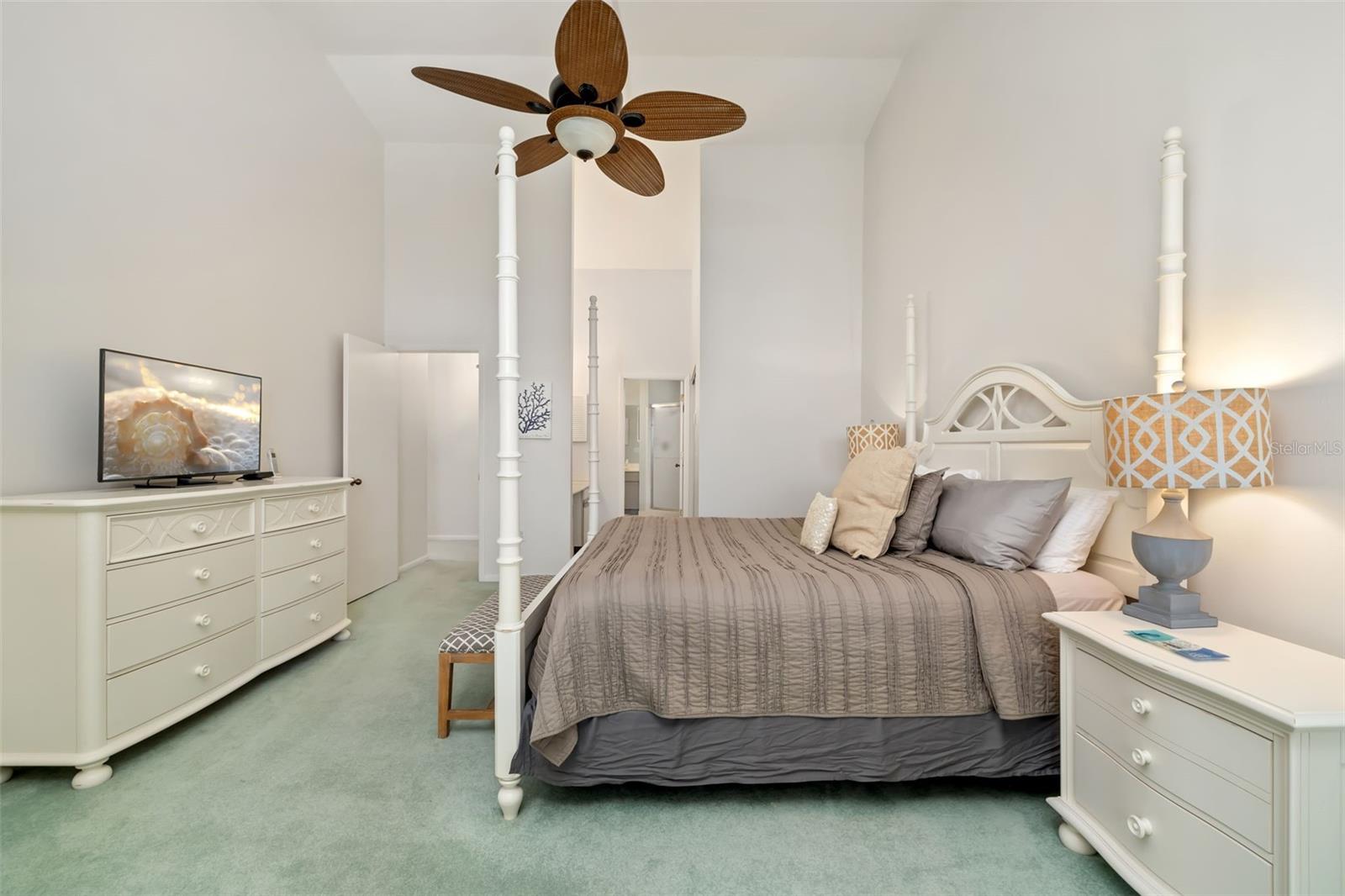 Image 33 of 58 For 5287 Heron Way 205
