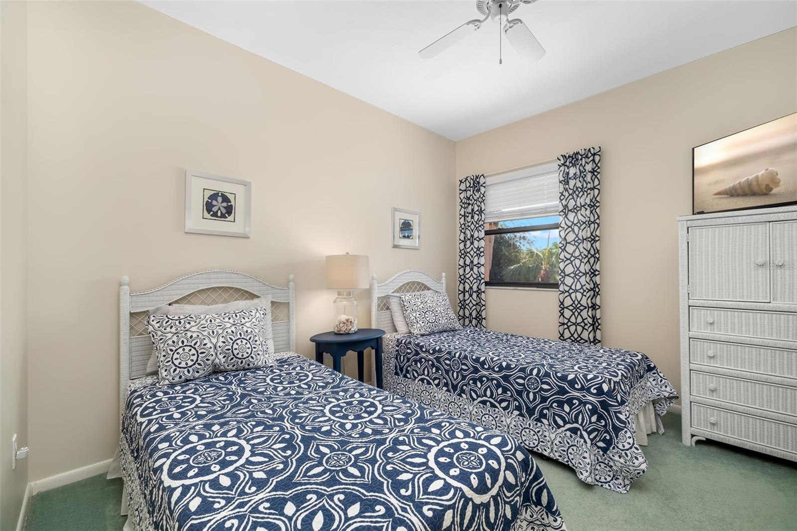 Image 45 of 58 For 5287 Heron Way 205