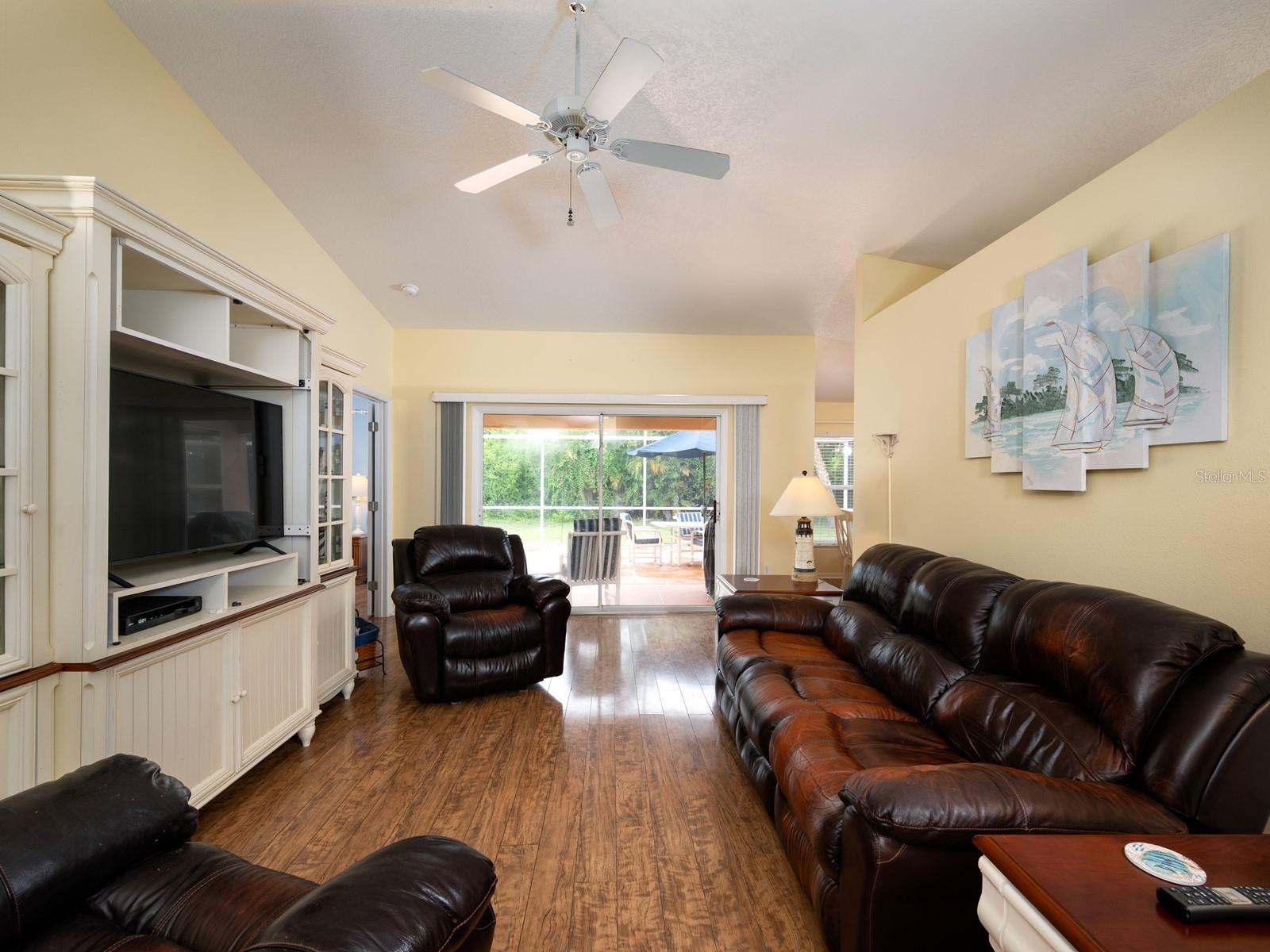 Image 5 of 66 For 227 Cougar Way