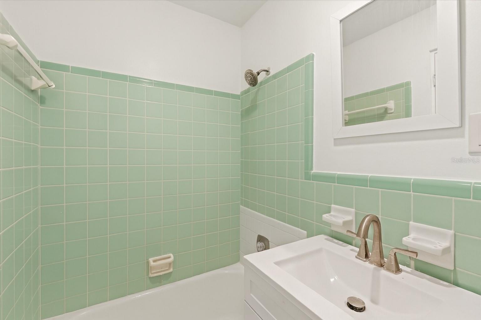 Image 10 of 20 For 170 Roosevelt Drive 1