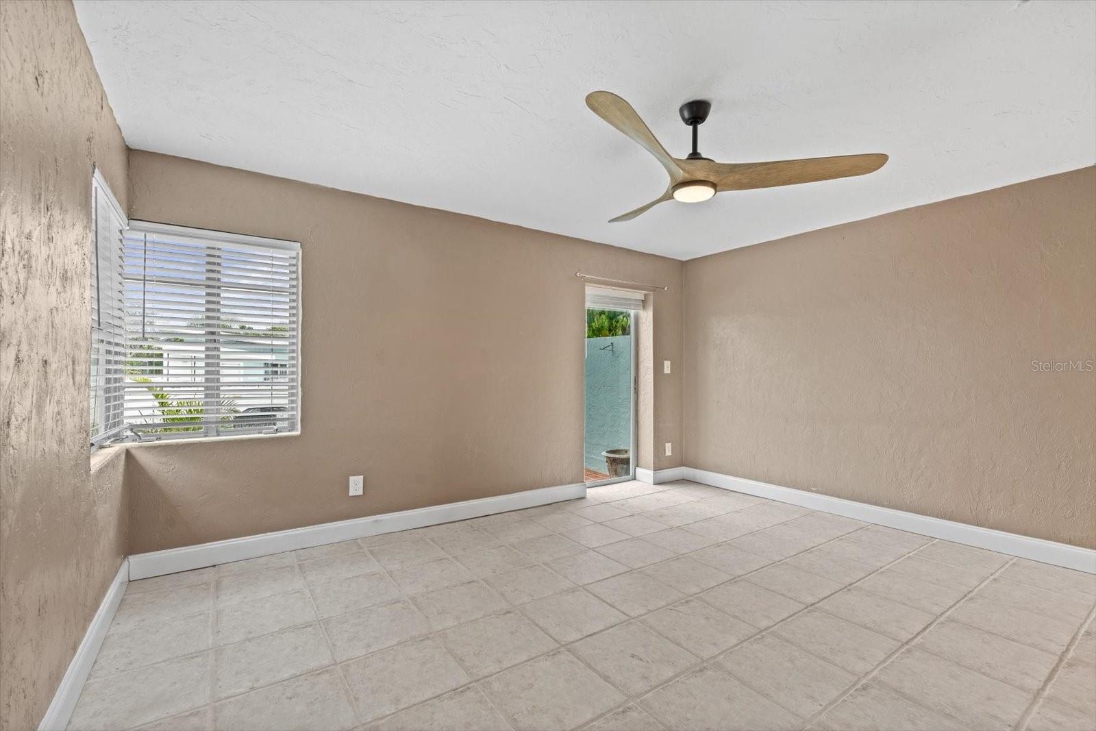 Image 4 of 20 For 170 Roosevelt Drive 1