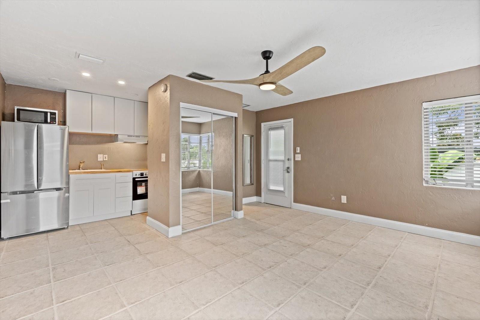 Image 6 of 20 For 170 Roosevelt Drive 1