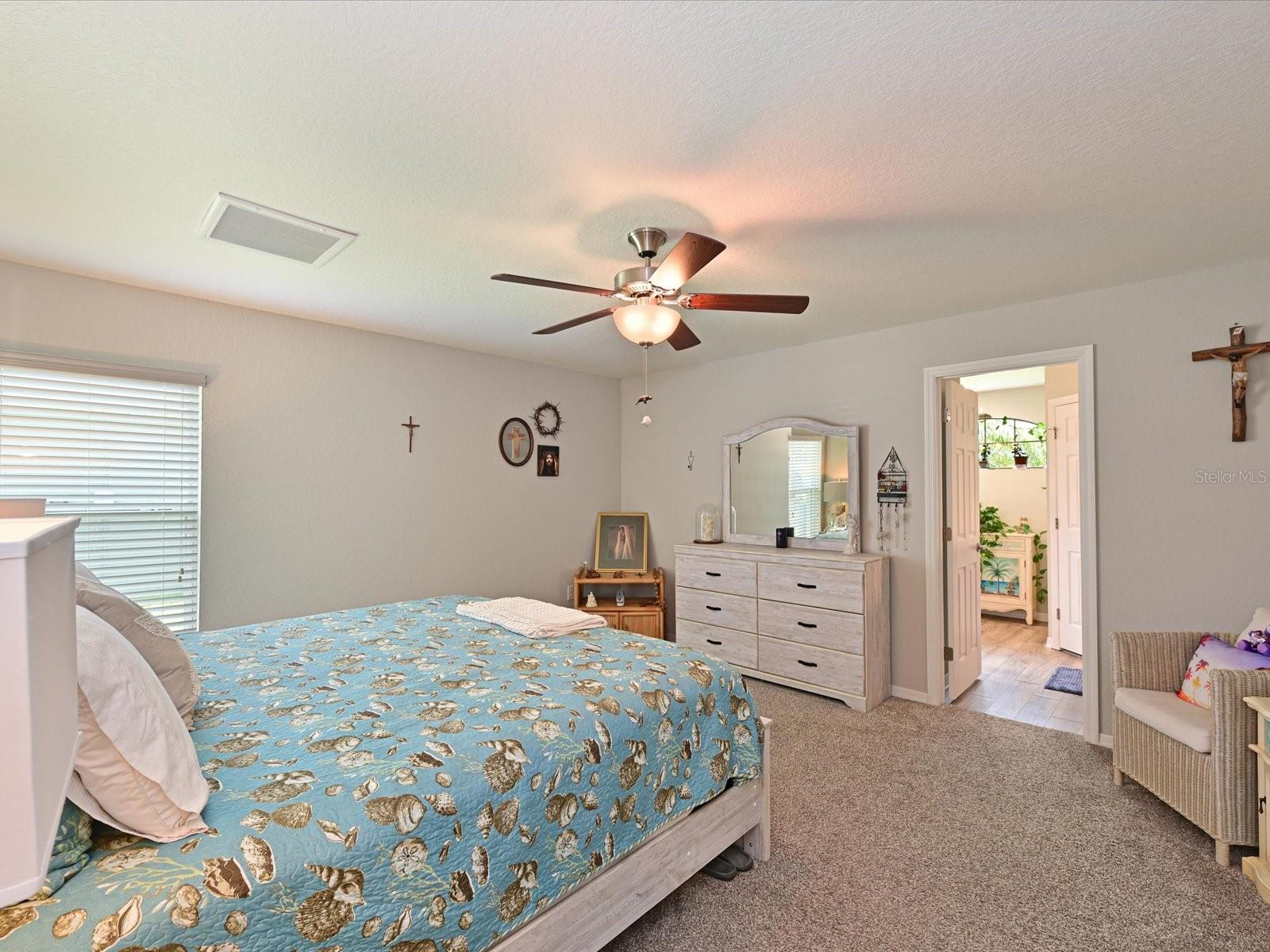 Image 18 of 33 For 5107 33rd Avenue E