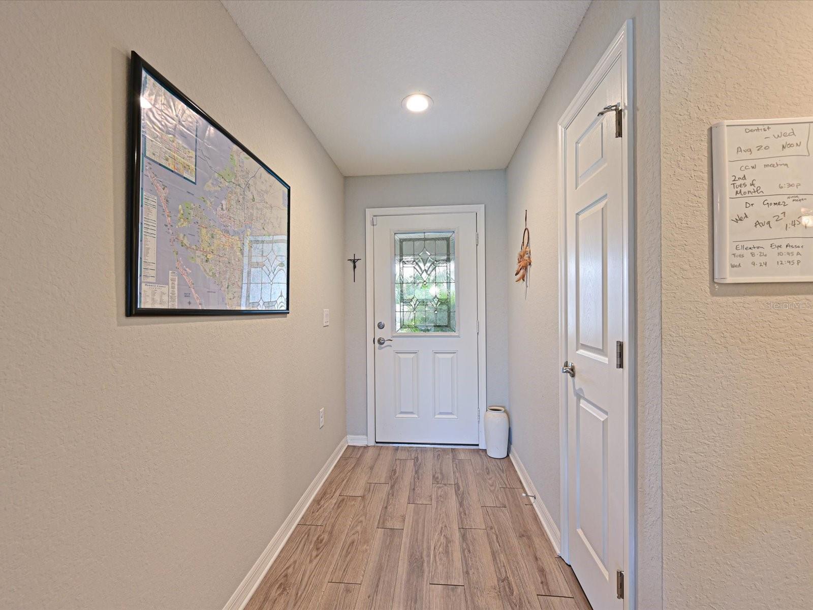 Image 26 of 33 For 5107 33rd Avenue E