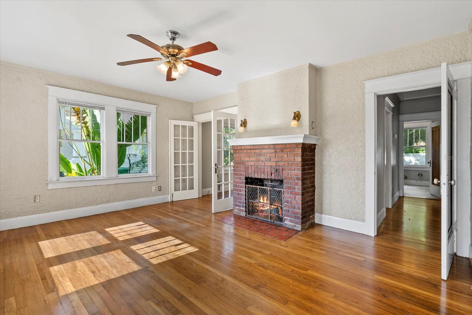 Image 3 of 27 For 4108 Boulevard