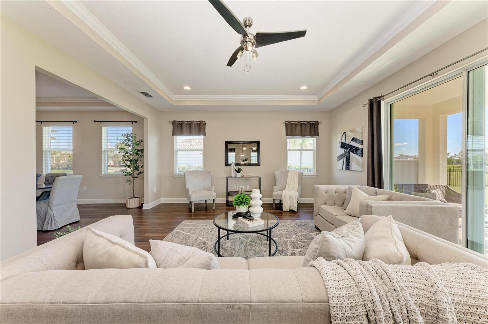 Image 13 of 70 For 4789 Vasca Drive