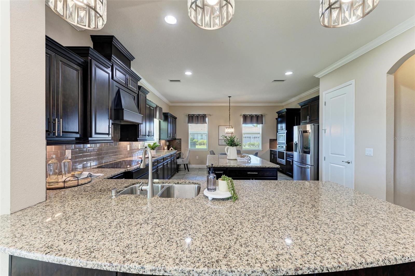 Image 18 of 70 For 4789 Vasca Drive