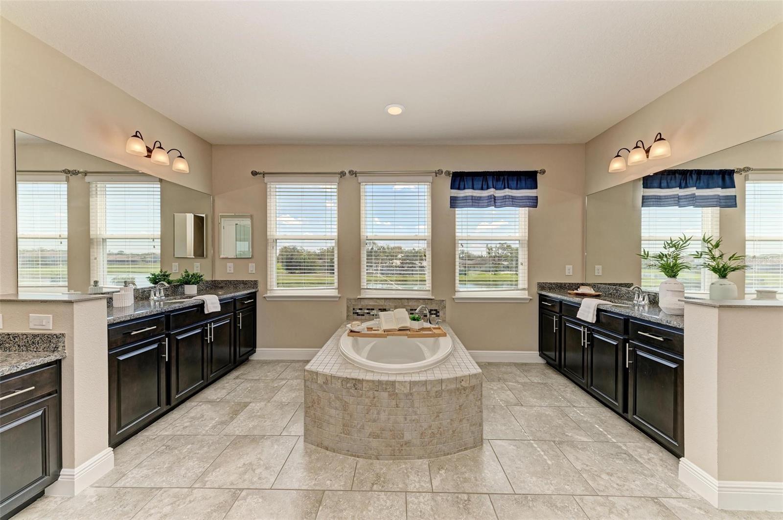 Image 39 of 70 For 4789 Vasca Drive