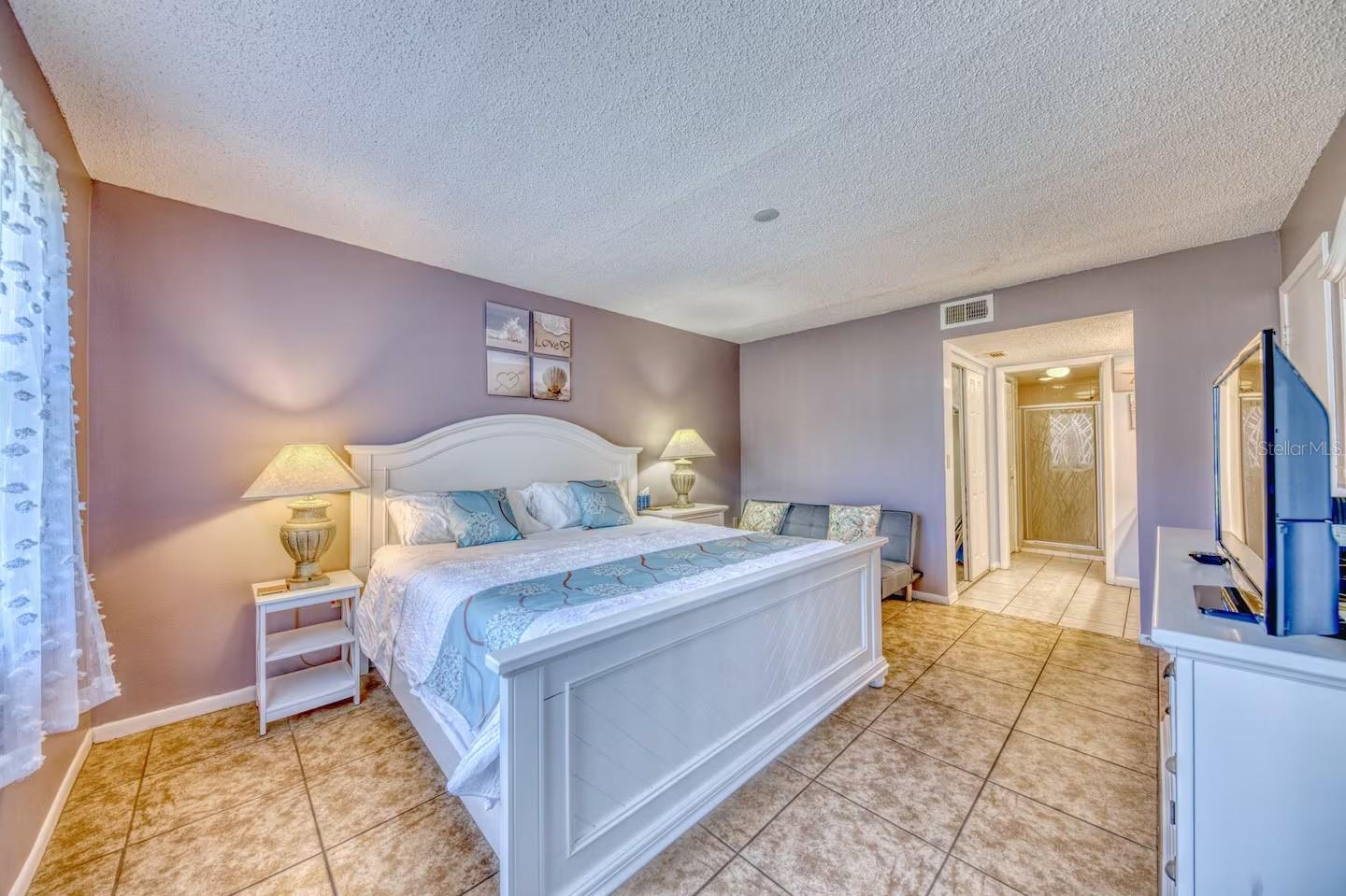 Image 12 of 28 For 4401 46th Avenue W 102