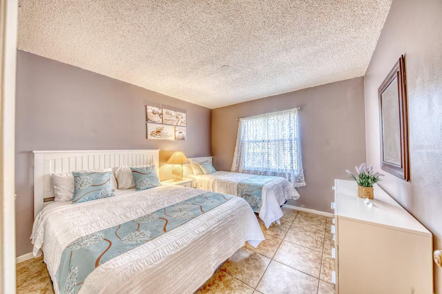Image 17 of 28 For 4401 46th Avenue W 102