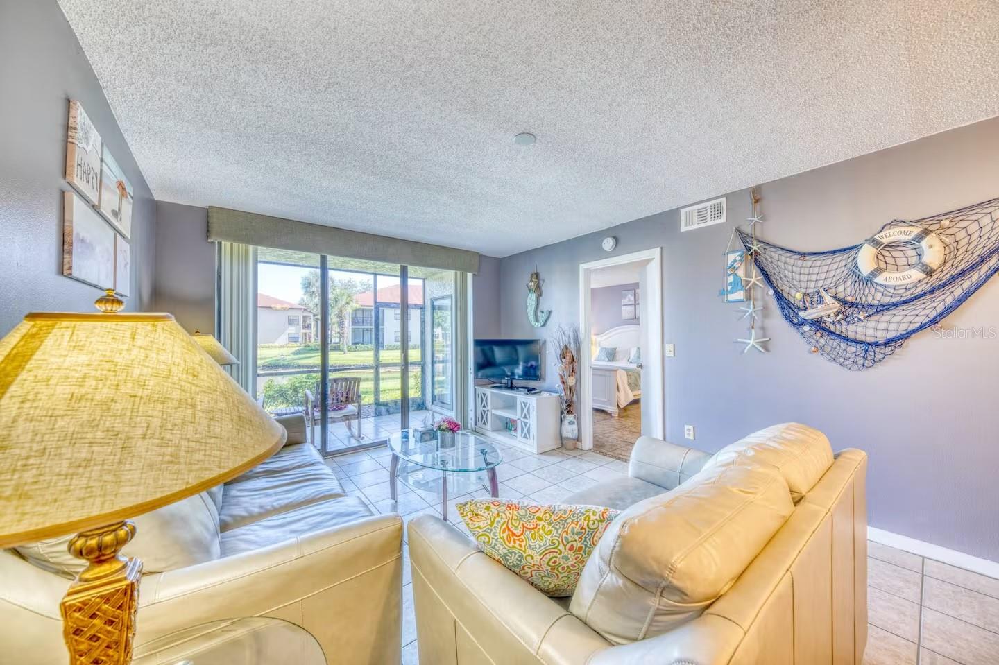 Image 6 of 28 For 4401 46th Avenue W 102