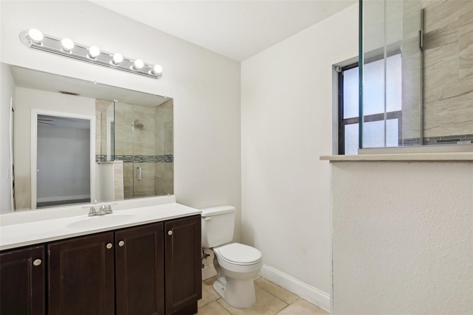 Image 28 of 36 For 2273 Salford Boulevard