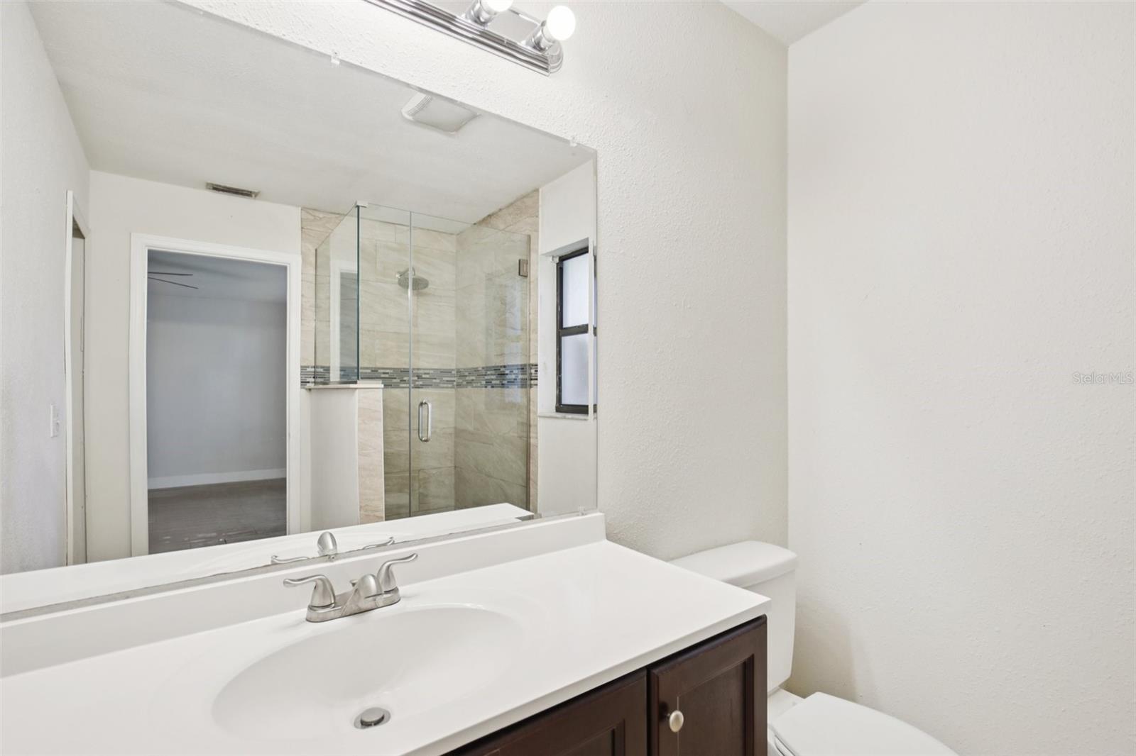 Image 29 of 36 For 2273 Salford Boulevard