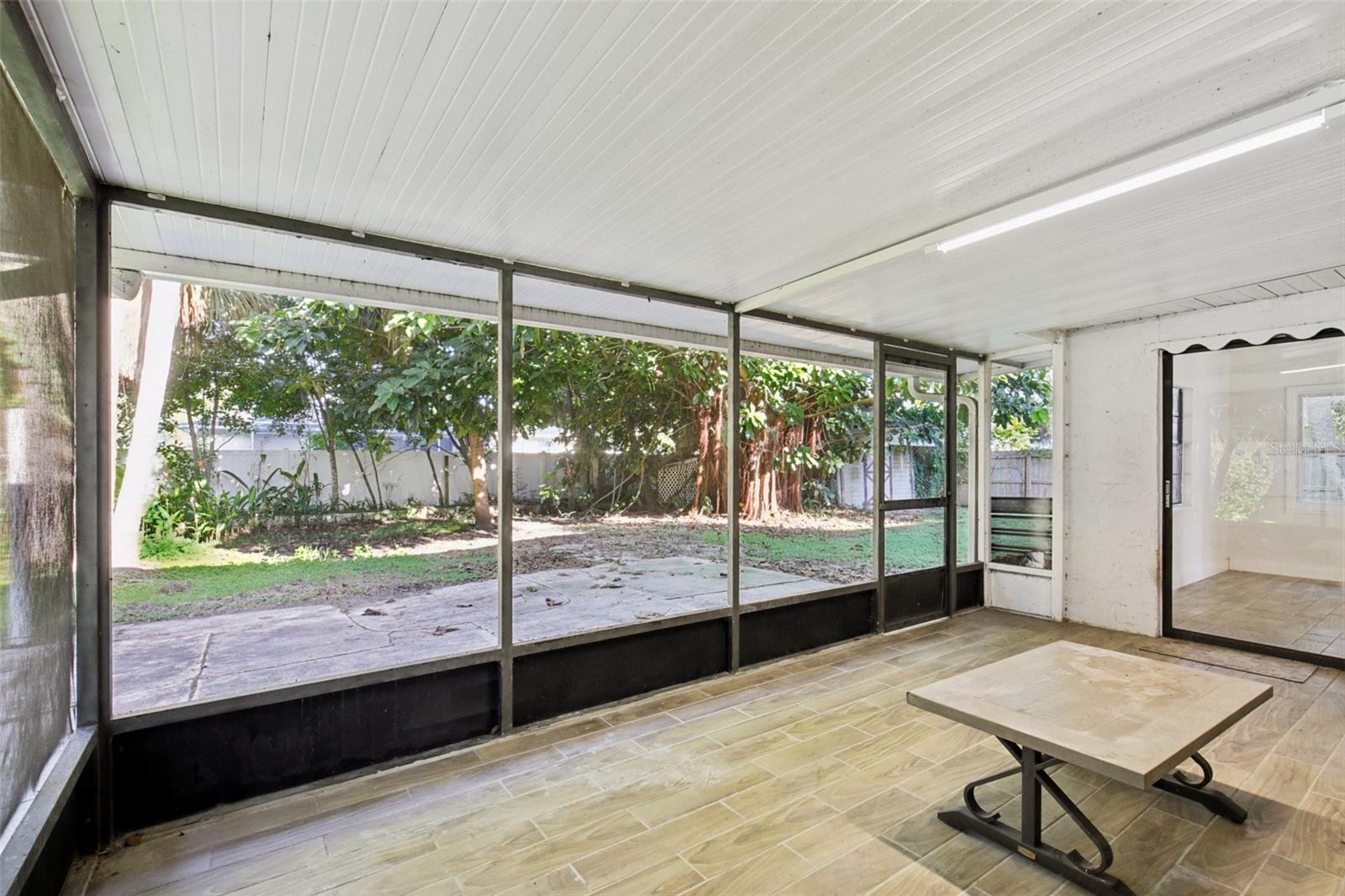 Image 31 of 36 For 2273 Salford Boulevard