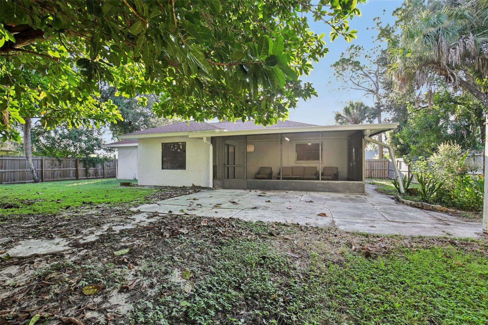 Image 34 of 36 For 2273 Salford Boulevard