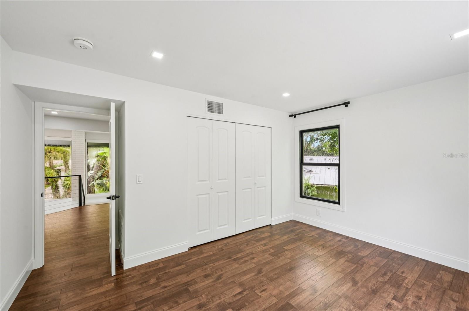 Image 25 of 50 For 4392 Brandywine Drive