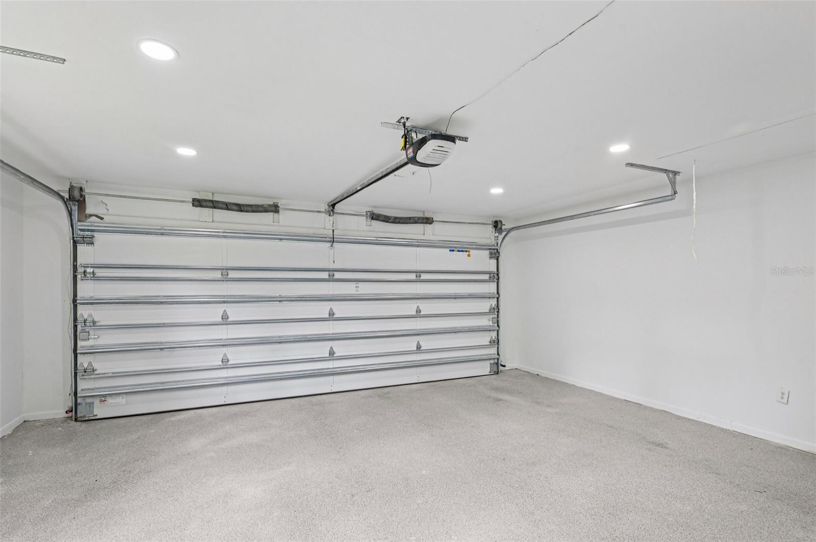 Image 32 of 50 For 4392 Brandywine Drive