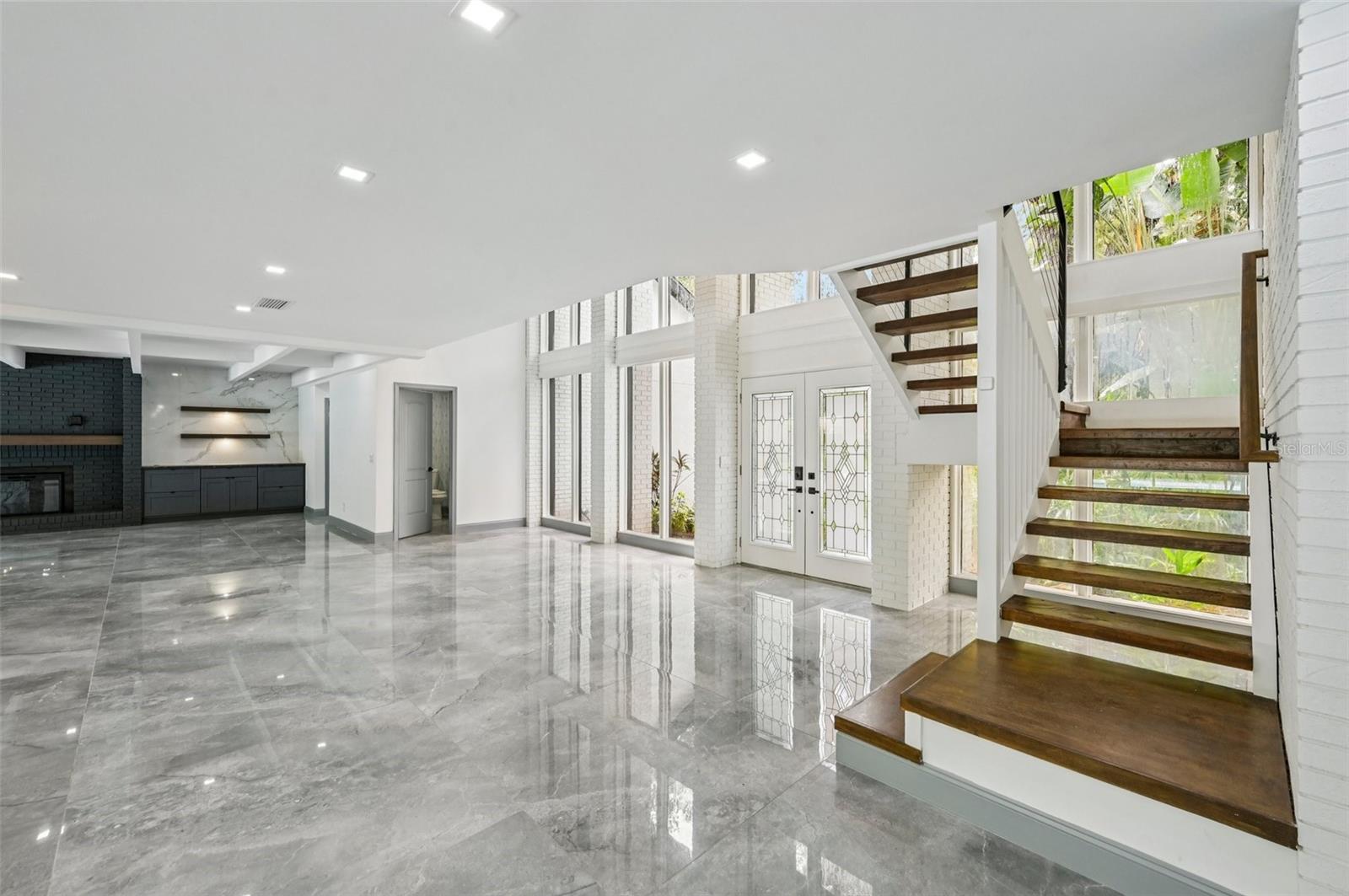 Image 6 of 50 For 4392 Brandywine Drive