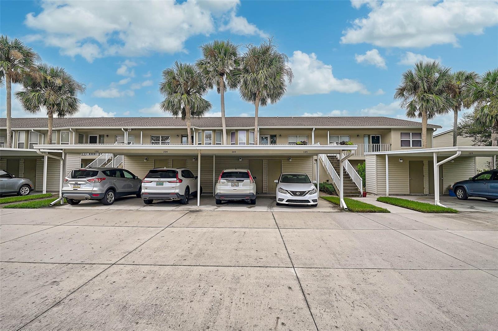 Image 3 of 51 For 811 Waterside Drive 205