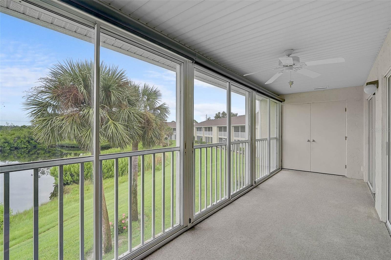 Image 31 of 51 For 811 Waterside Drive 205