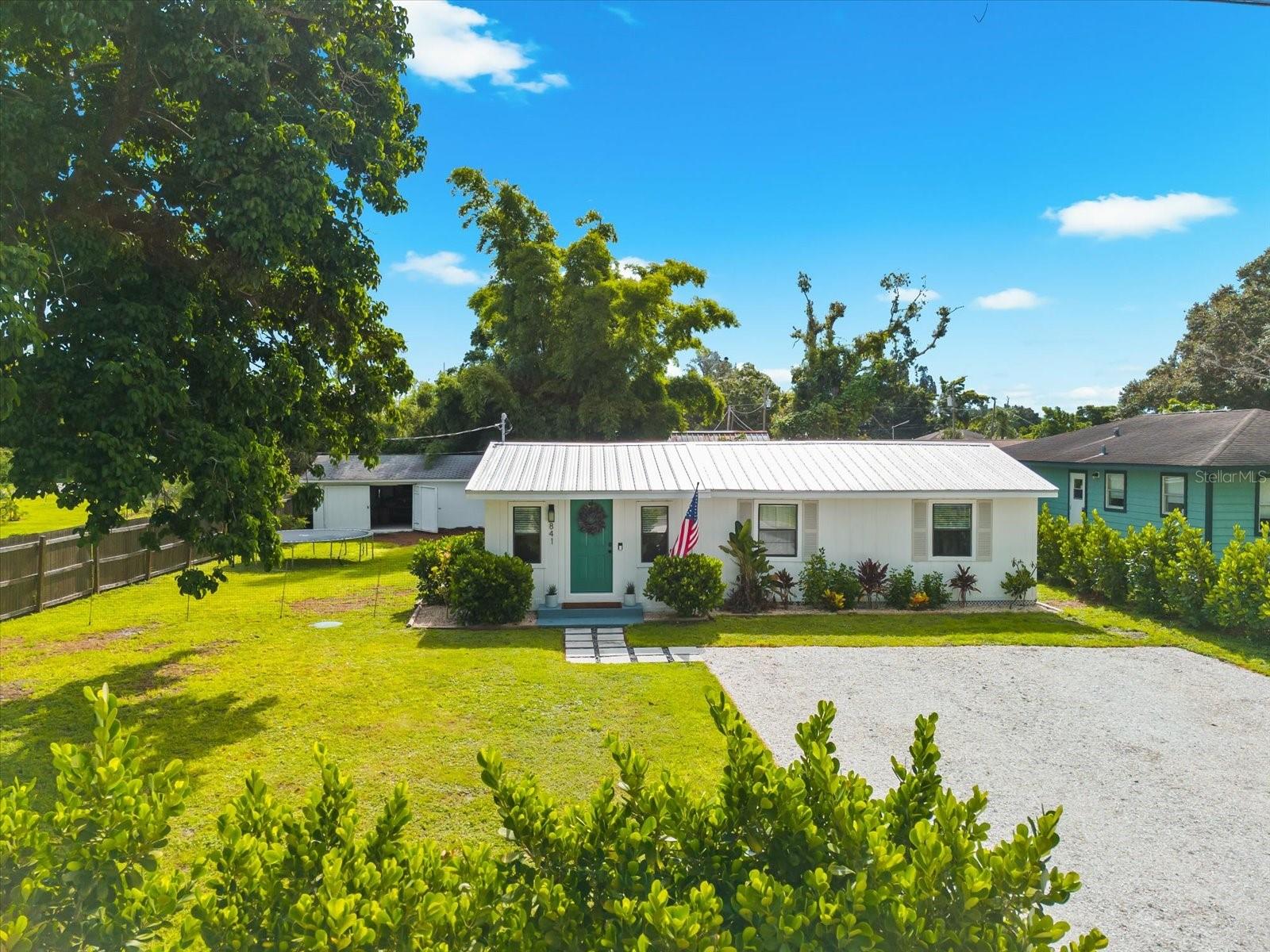 Image 69 of 70 For 841 Hand Avenue