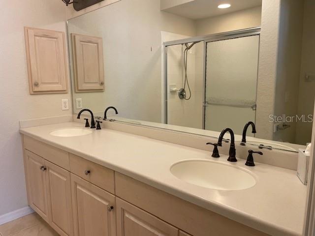 Image 18 of 33 For 900 San Lino Circle 921