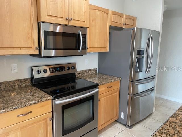 Image 7 of 33 For 900 San Lino Circle 921
