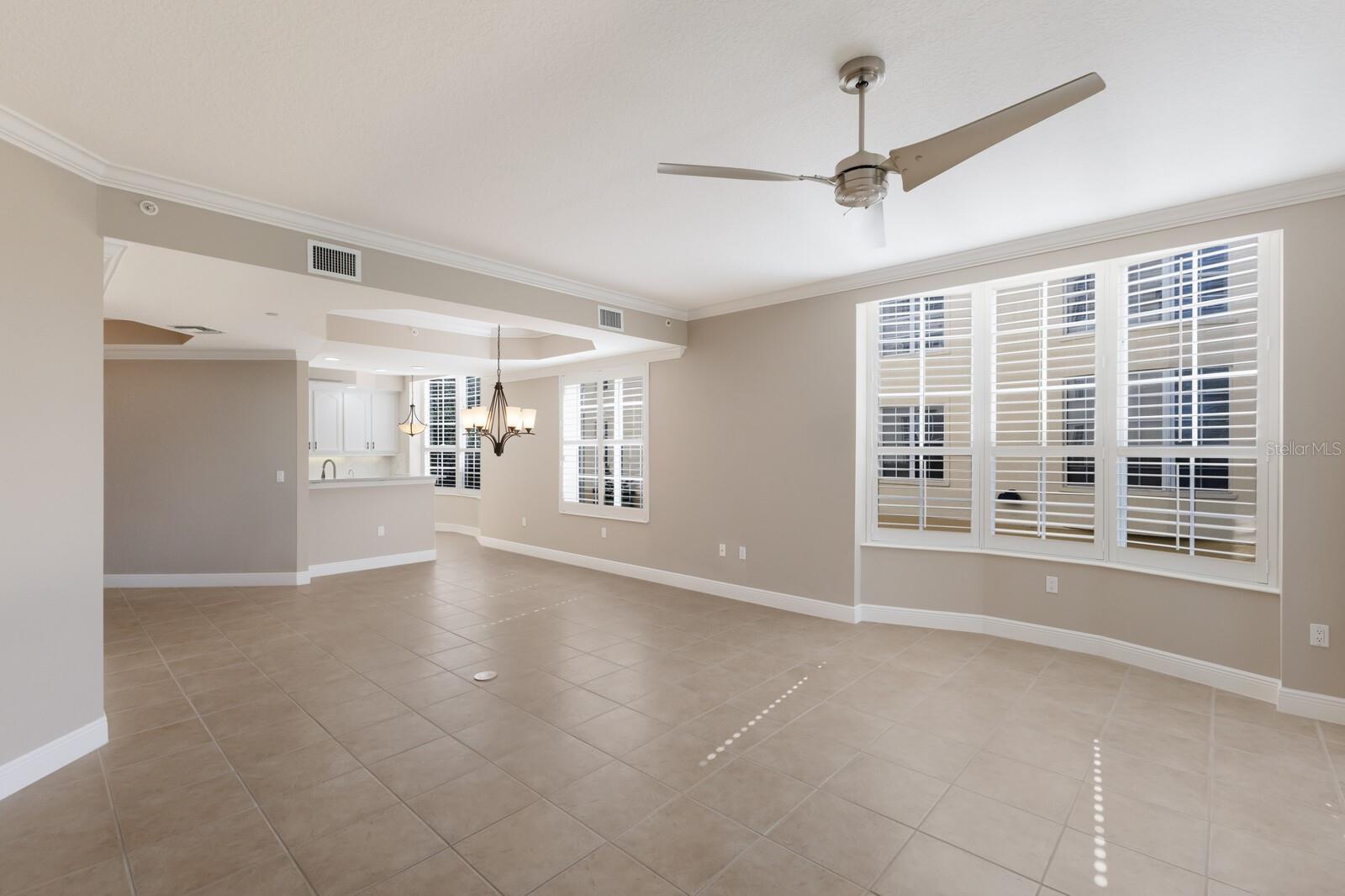 Image 13 of 57 For 6430 Watercrest Way 201