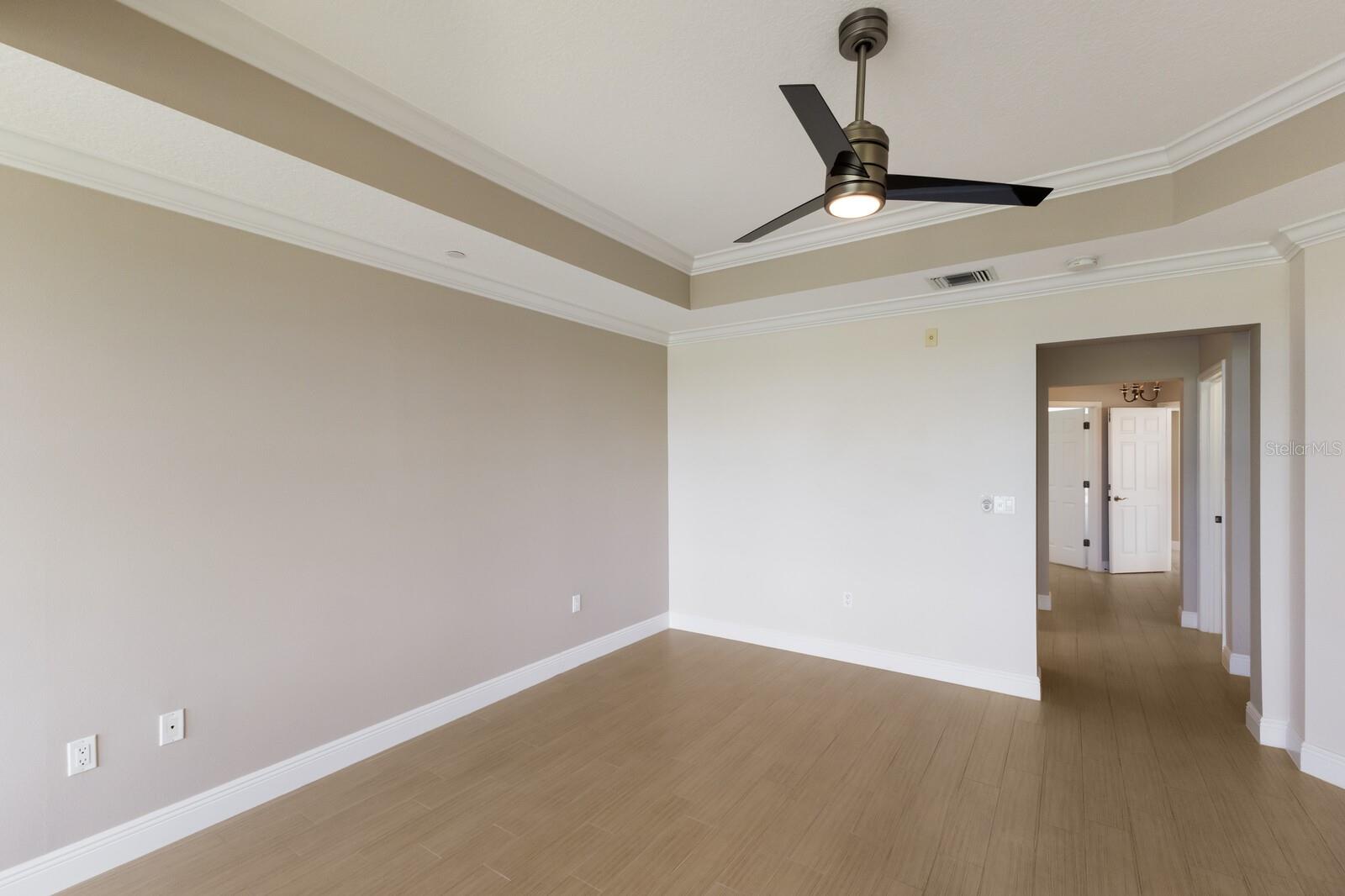 Image 17 of 57 For 6430 Watercrest Way 201