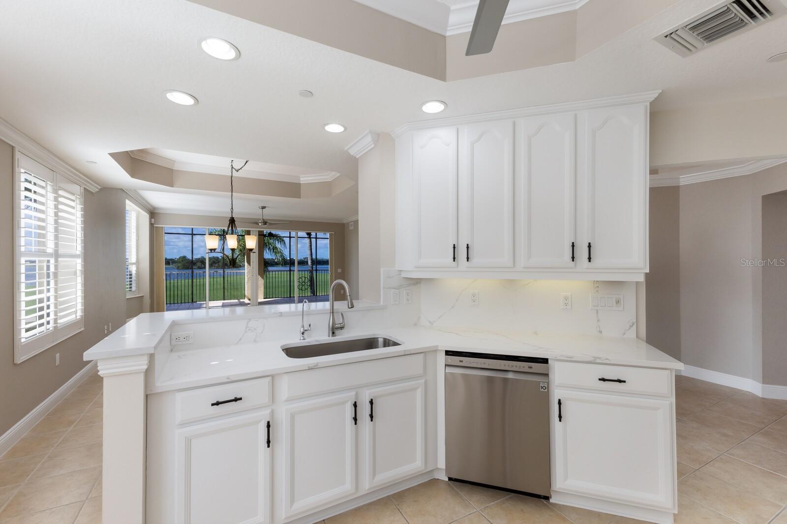 Image 6 of 57 For 6430 Watercrest Way 201
