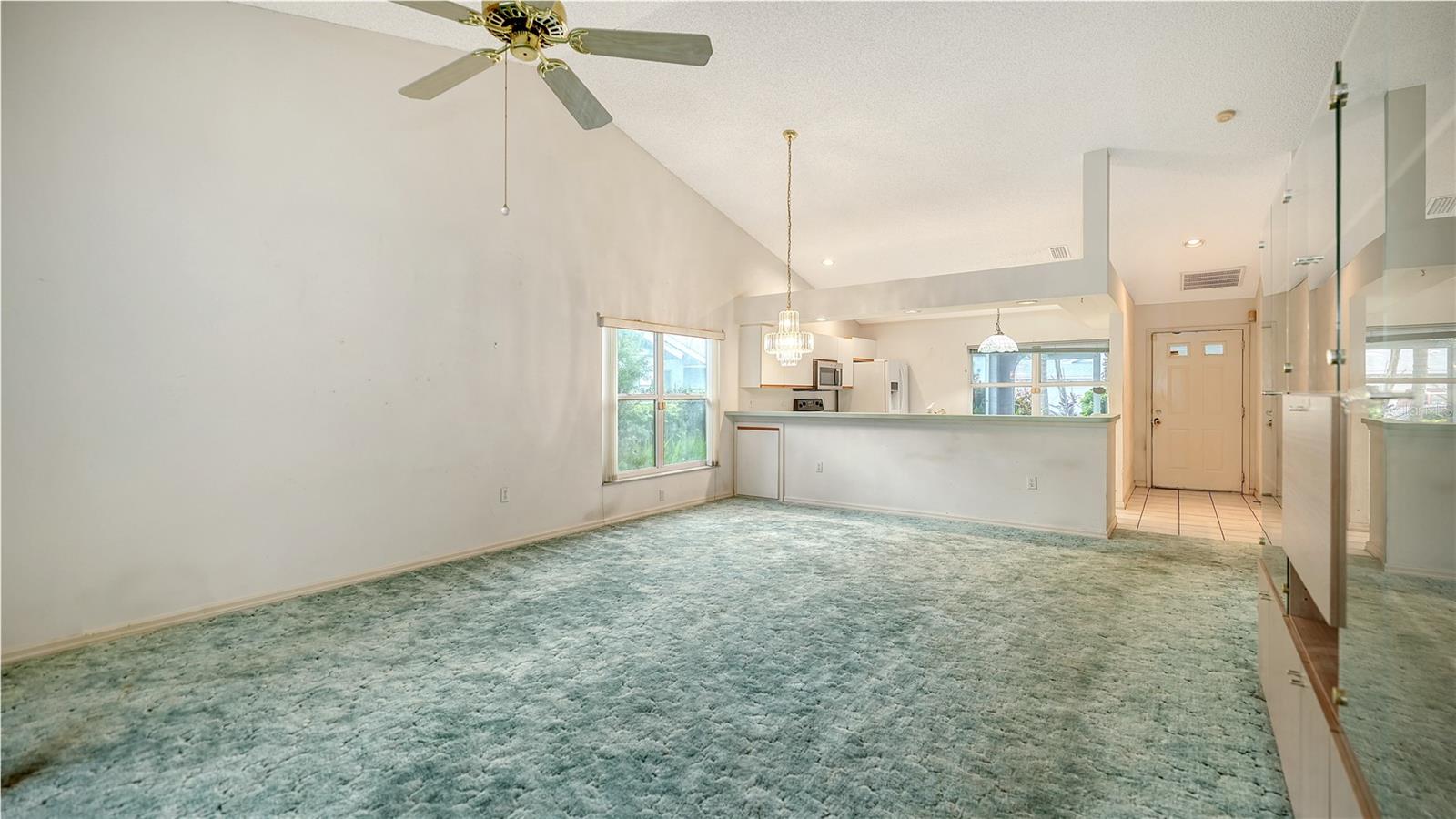 Image 14 of 39 For 6016 Bonaventure Place