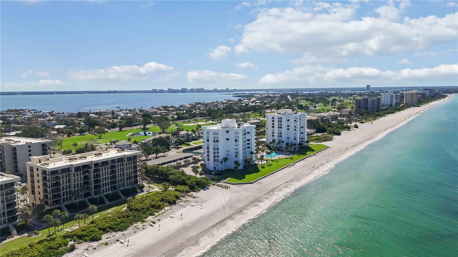 Image 60 of 64 For 1050 Longboat Club Road 204